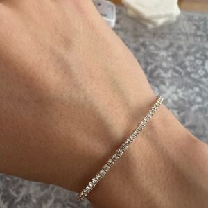 Elegant Gold Bracelet